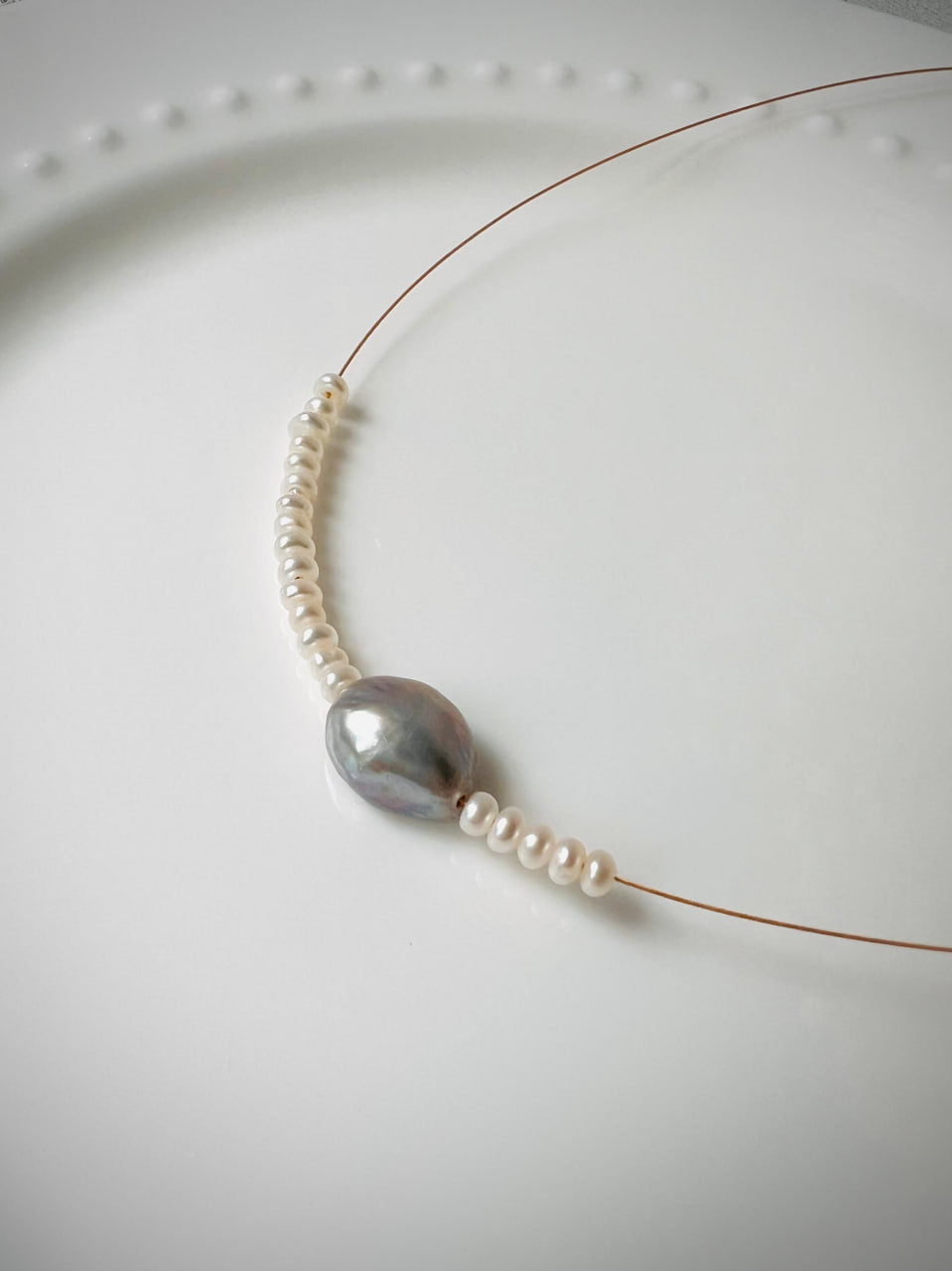 Baroque Pearl Pendant, High-luster Pearl Necklace, Minimalist Bridal Necklet, Wedding Choker, Bridesmaid Beads